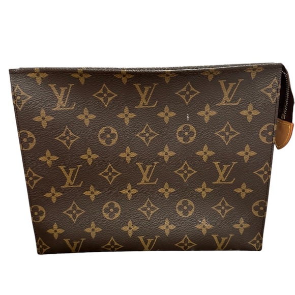 Toiletry 26 Pouch - Louis Vuitton - Picture 1 of 7